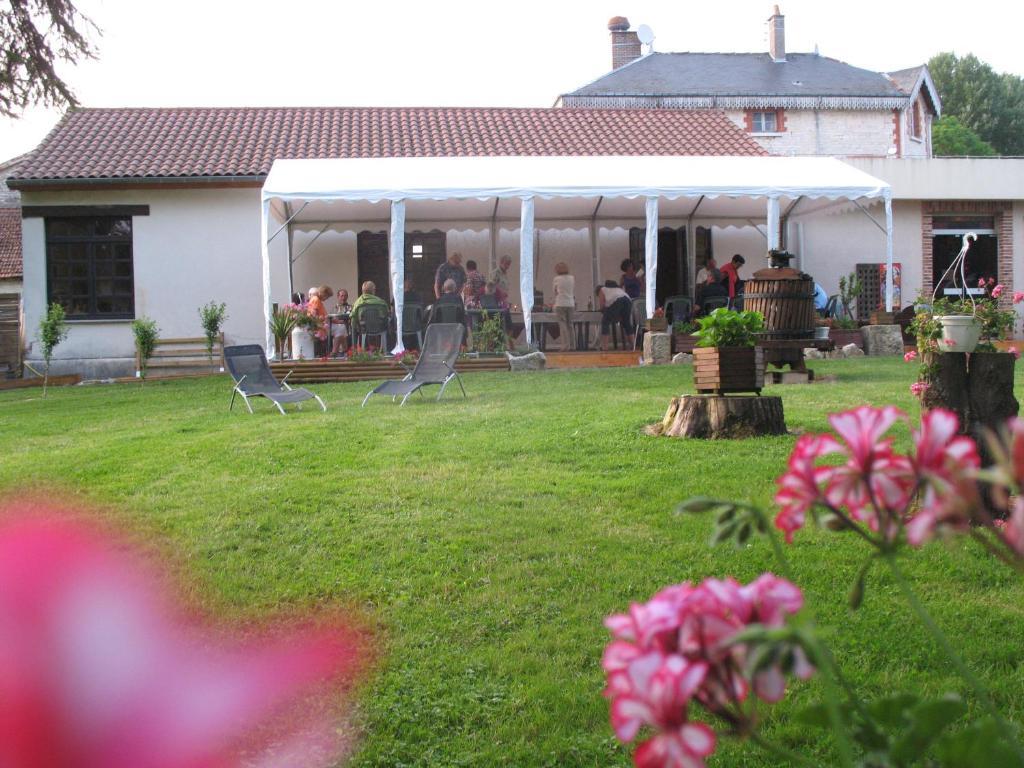 Hotel Restaurant De L'Abbaye Clairvaux Bagian luar foto